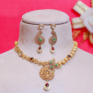 Gold Antique Necklace & Earrings